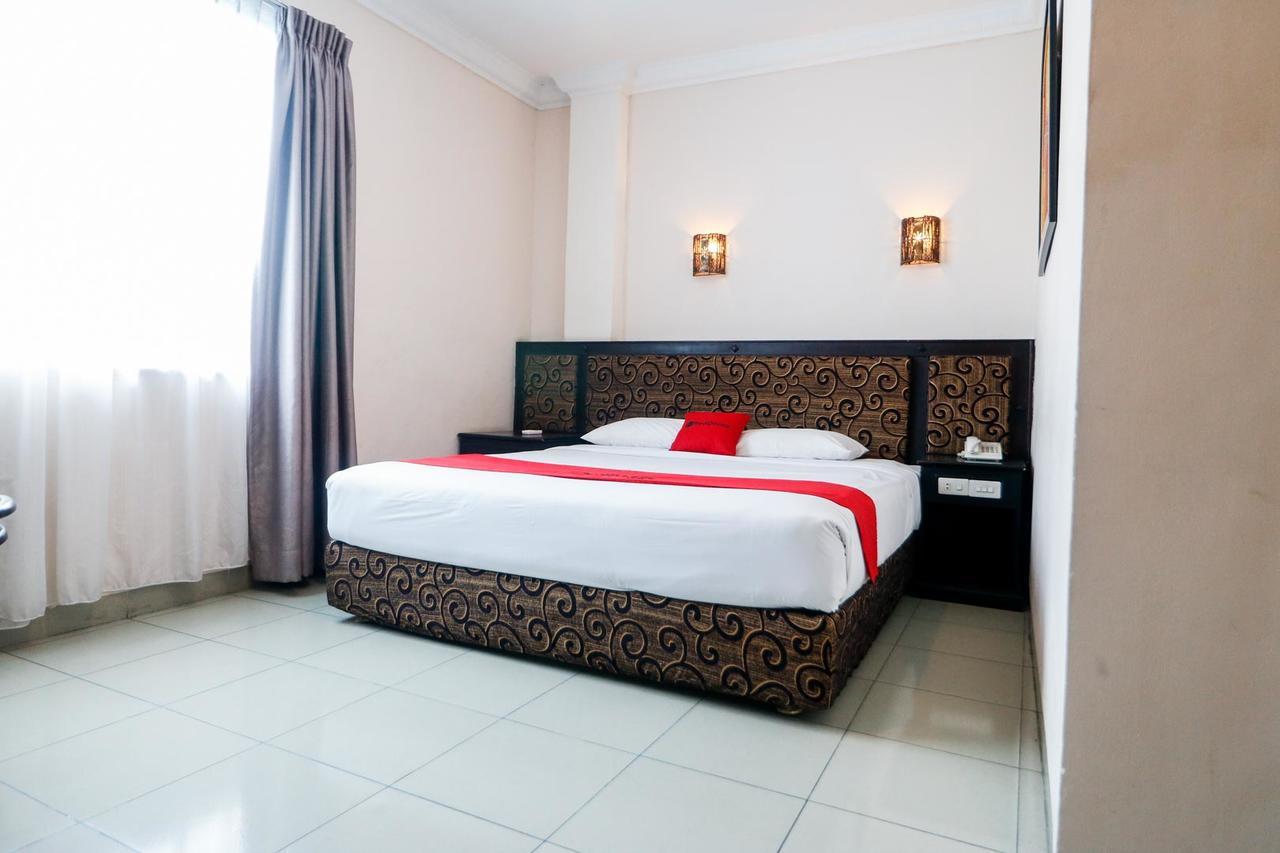 Reddoorz Plus @ Jalan Dr Sutomo بيكانبارو المظهر الخارجي الصورة